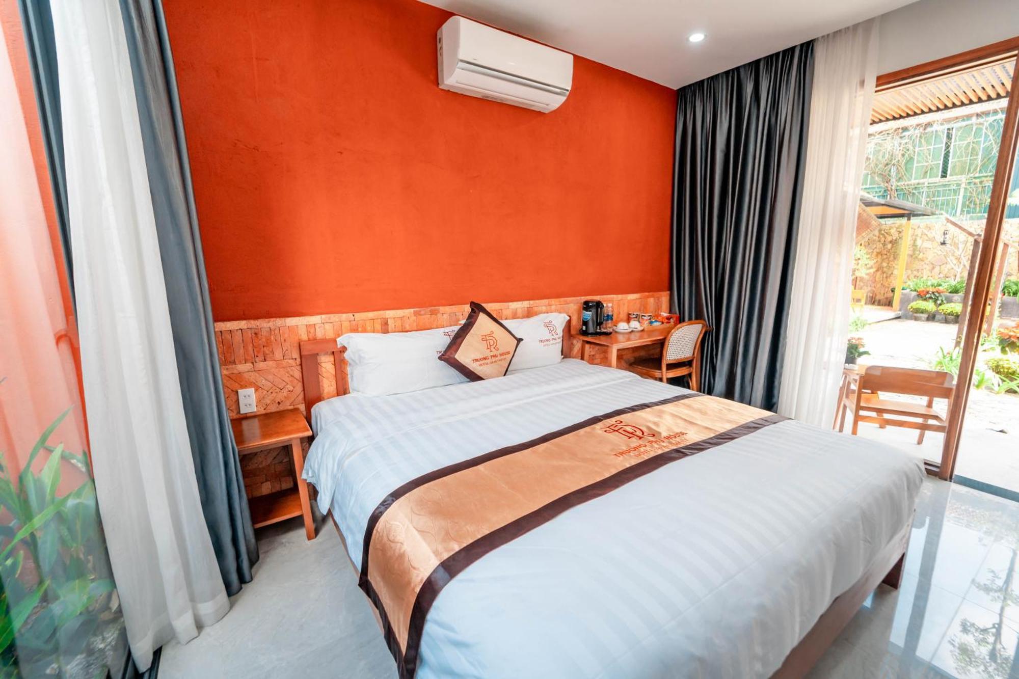 Truong Phu House - & 3* Hue